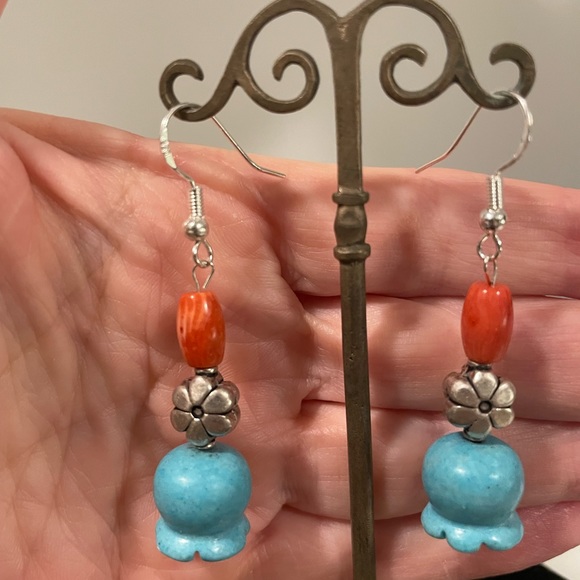 Turquoise Tulip and Coral Earrings - Picture 6 of 7